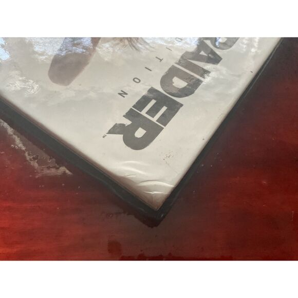 Tomb Raider Limited Edition Book - Picture 5 of 16